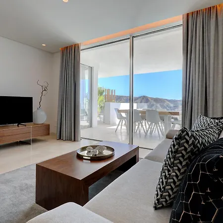 Apartment 3059 With Stunning Sea Views In Palo Alt Ojen