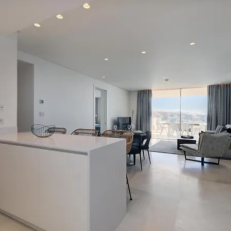 Apartment 3059 With Stunning Sea Views In Palo Alt *